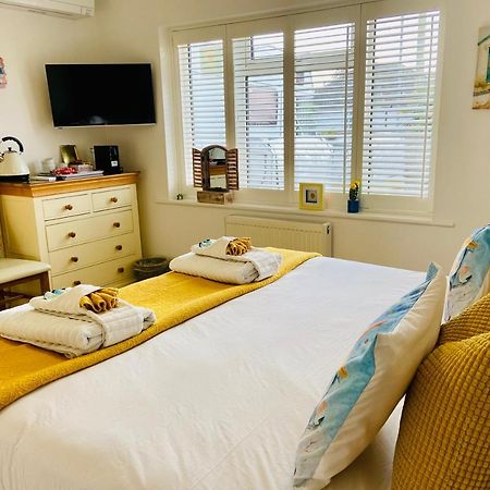 Avon Beach Bed & Breakfast Christchurch  Kültér fotó